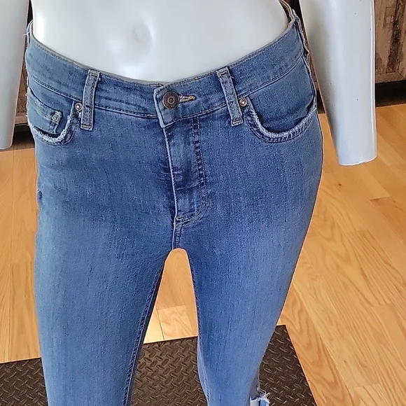 Free People jegging with busted knees